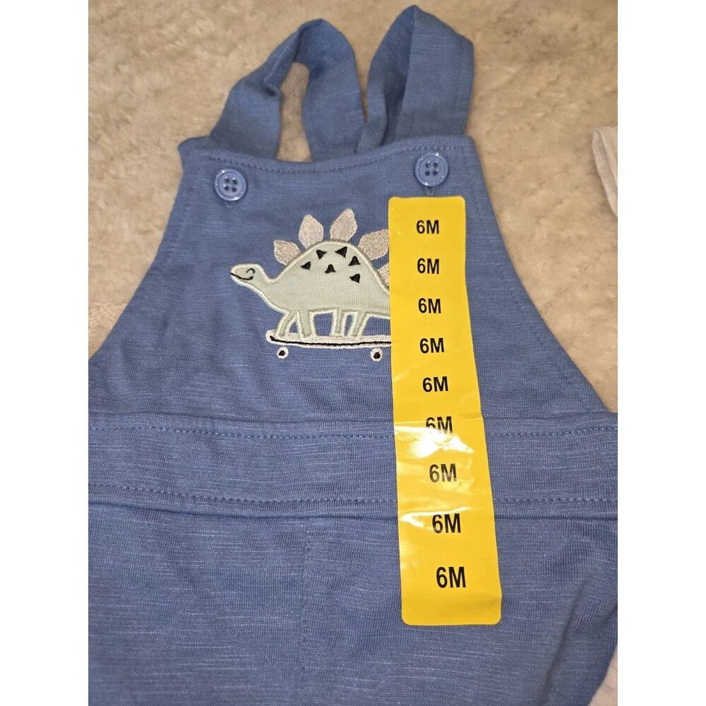 Boys Carter's NWT 2 pc dinosaur shortall set size 6 Months B20